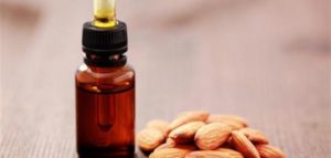 فوائد زيت اللوز الحلو للبشرة